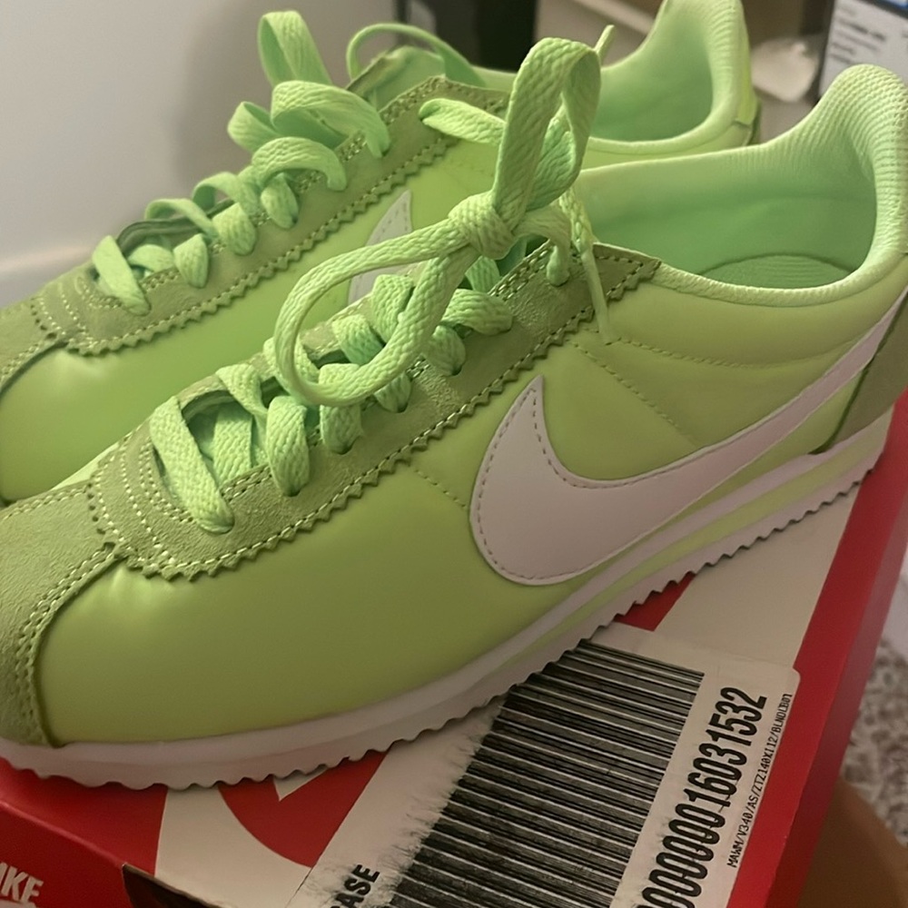 Nike women’s classic Cortez